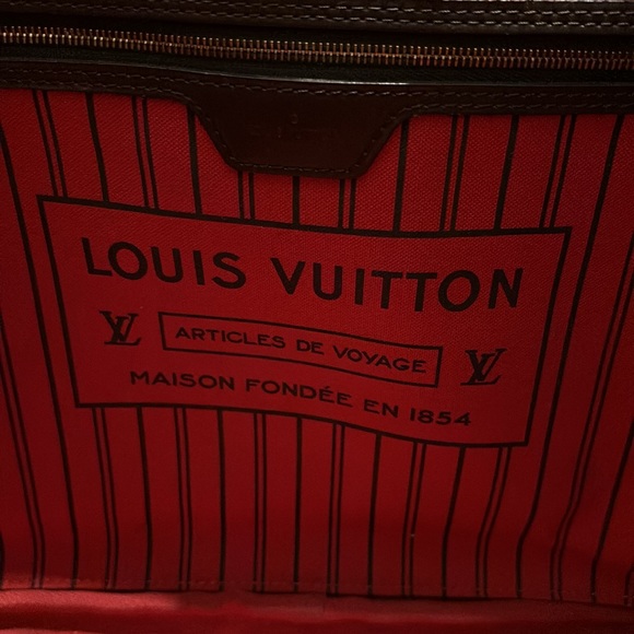 Authentic Louis Vuitton Neverfull NM MM Damier with Pouch - Picture 11 of 17